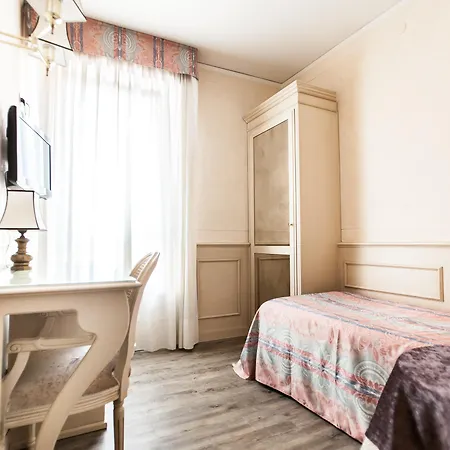 圣卢卡酒店 维罗纳