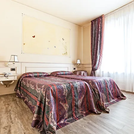 San Luca Hotel 3*