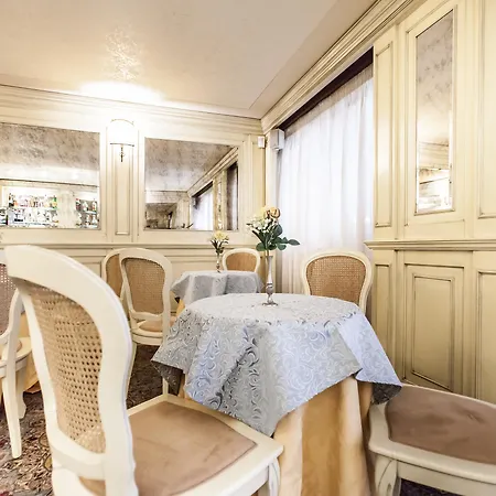 San Luca Hotel 3*