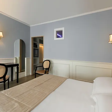 Отель San Luca 3*